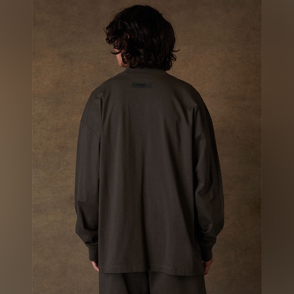 EUC Men’s Size Medium Fear Of God Oversized Long-sleeve Cotton Tee In Off Black - Picture 3 of 13